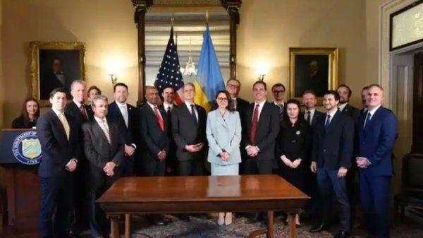 配查网 泽连斯基拒绝普京72小时停火提议